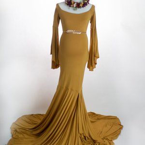 Sew Trendy Wren Gown (accessories not included)